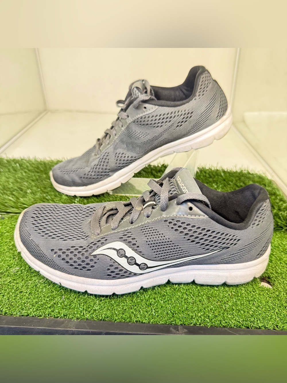 Saucony Women's Grid Ideal Running Shoes,S15269-1, Gray\White, Size US 8.5